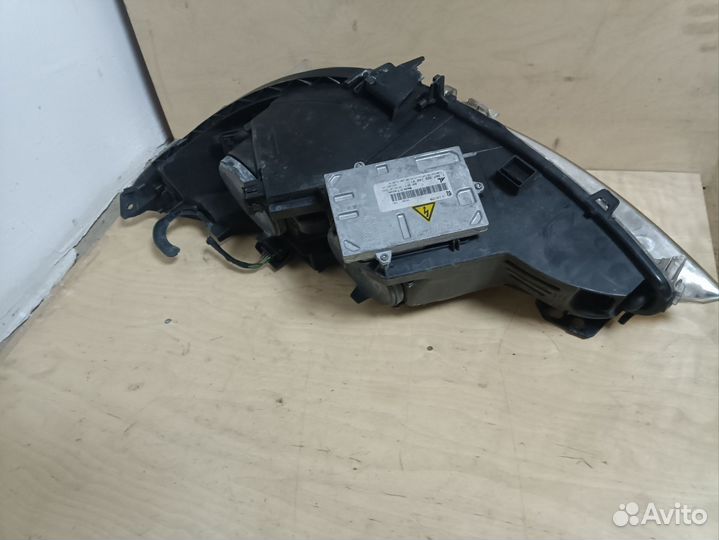 Фара ксенон Peugeot 308