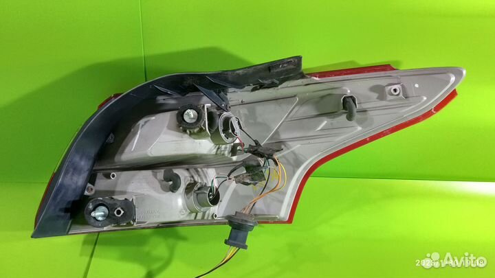 Фонарь левый для Ford Focus 3 Седан