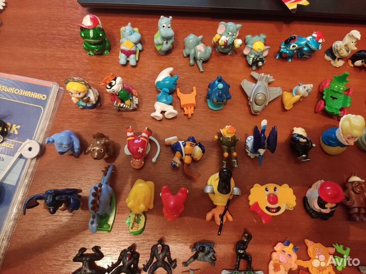 Различные киндеры,фигурки,игрушки