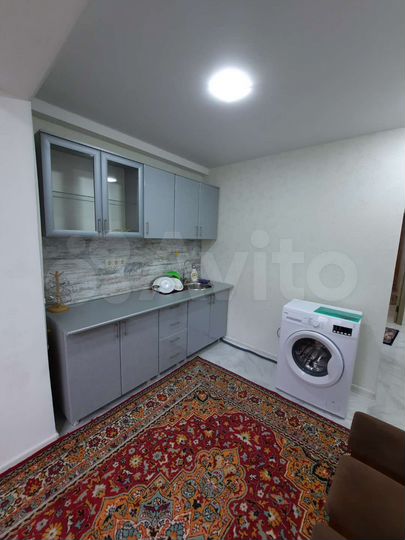 2-к. квартира, 60 м², 1/6 эт.