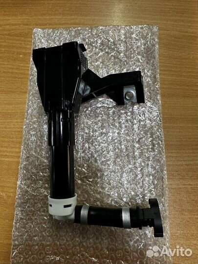 Омыватель фары Ленд крузер 200 правый