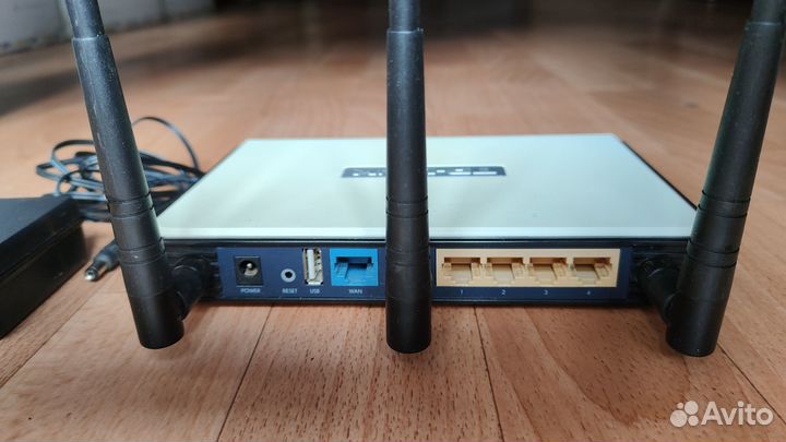 TP-Link TL-WR1043ND v1