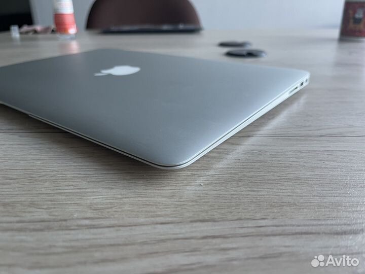 Apple macbook air 13 2015 4gb ssd 128 gb