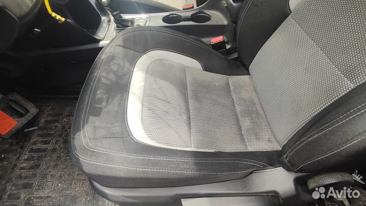 Сиденье Kia Ceed