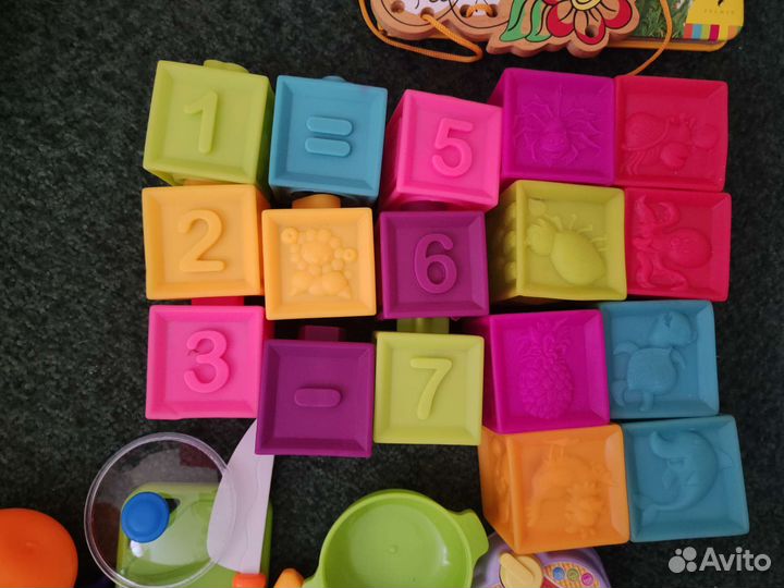 Большой пакет игрушек от года 1+