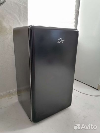 Холодильник Dexp RF-SD090RMA