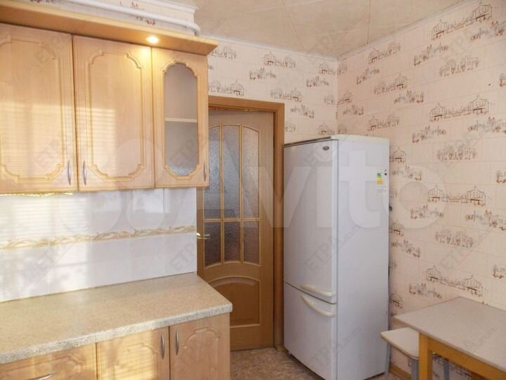 2-к. квартира, 45 м², 1/9 эт.