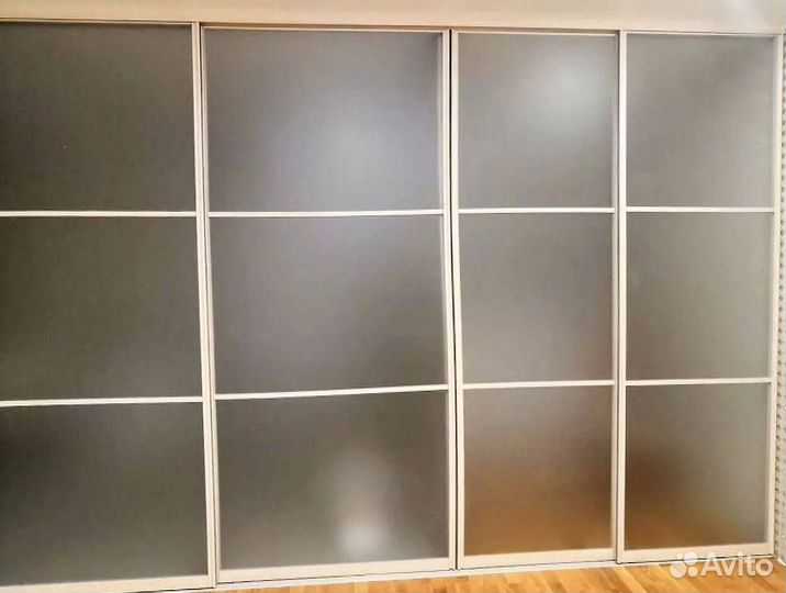 Раздвижная перегородка с матовым стеклом