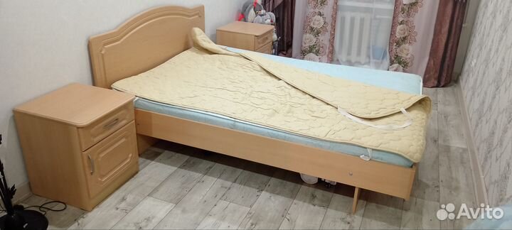 Спальный гарнитур