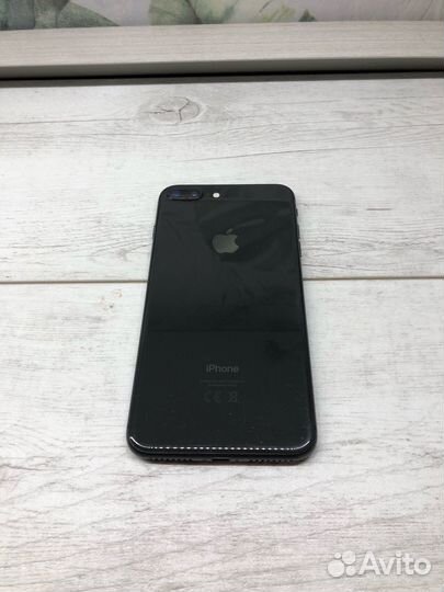 iPhone 8 Plus, 64 ГБ
