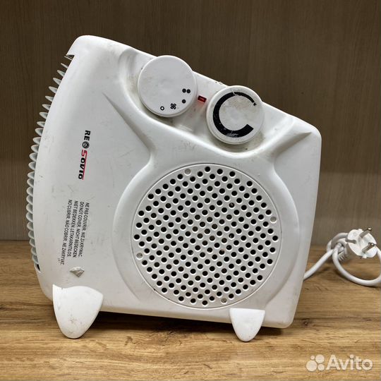 Тепловентилятор Resovio FH-06