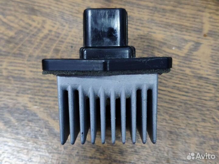 Резистор Mitsubishi Outlander XL Lancer X