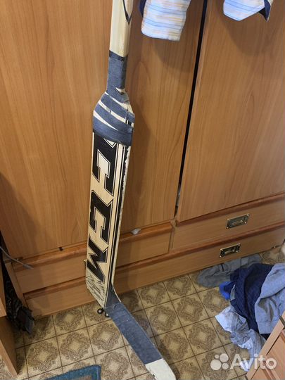 Клюшка хоккейная