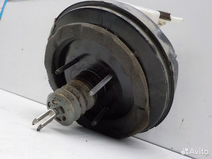 Вакуумный усилитель тормозов на Peugeot 3008