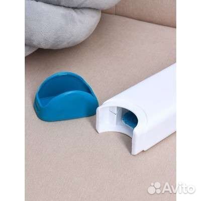 Щётка для удаления шерсти с одежды и мебели