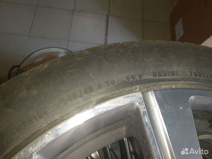 Колёса Cadillac XT4 Continental 245/45R20