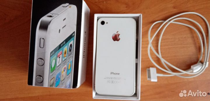 iPhone 4S, 8 ГБ