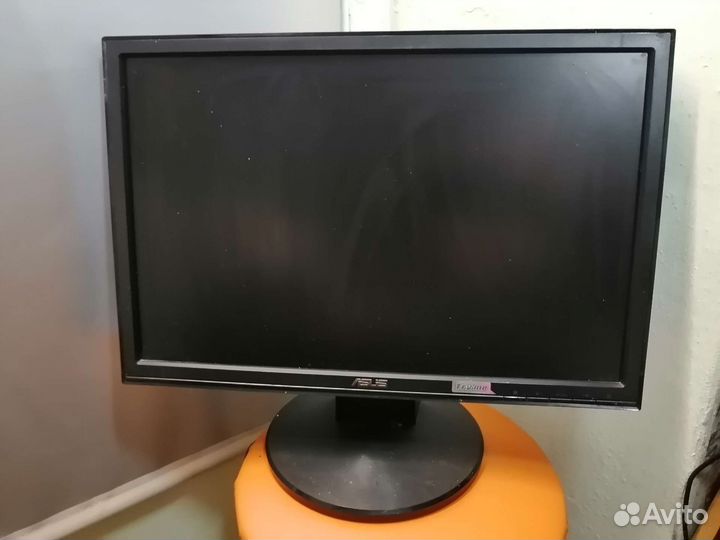 Монитор asus
