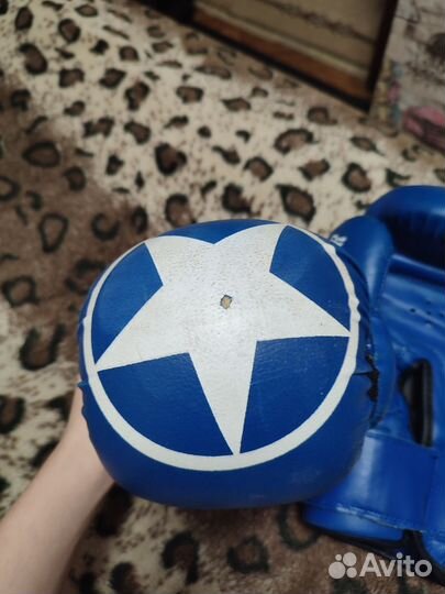 Боксерские перчатки