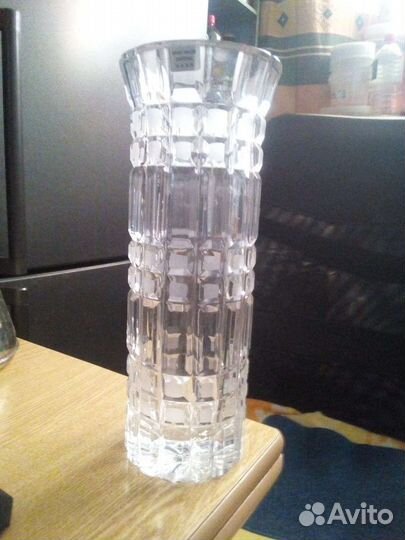Хрустальная ваза