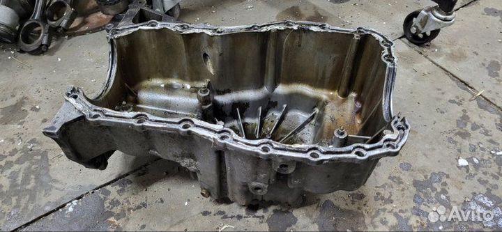 Поддон двс Renault Megane седан K4M 2006