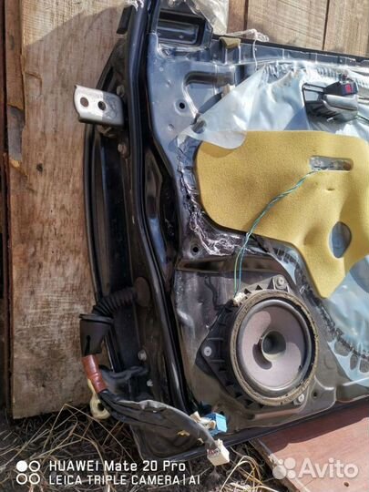 Двери правые corolla 120