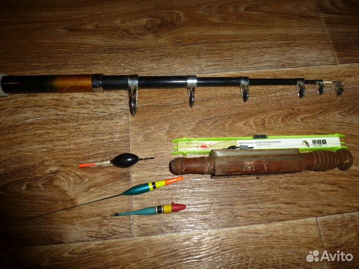 Спиннинг карбоновый + 2 садка и москитка б/у