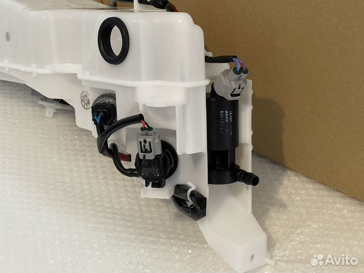 Toyota land cruiser 200 Lexus 570 Бачок омывателя