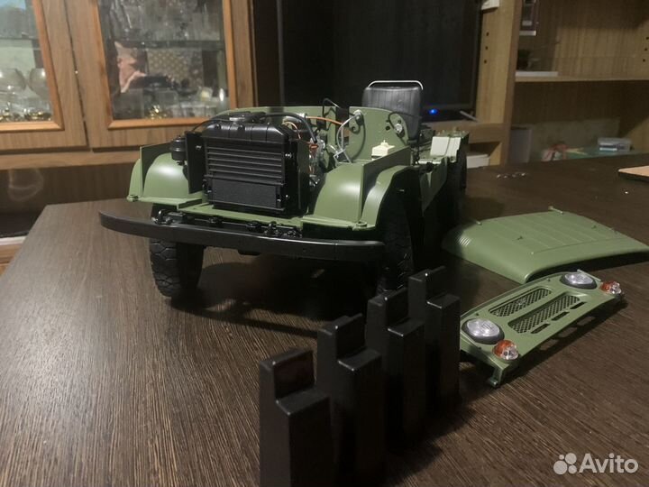 Модель УАЗ 469 1:8 Деагостини