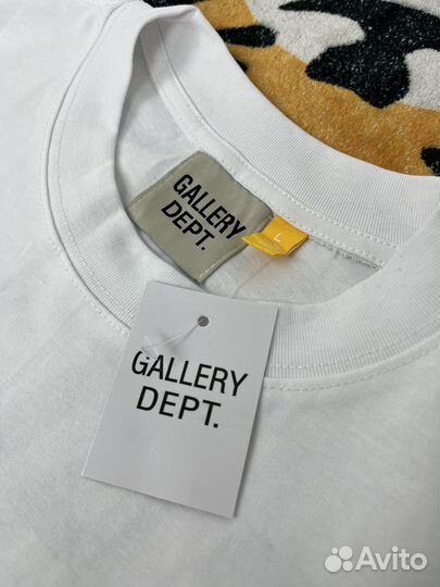 Футболка Gallery Dept