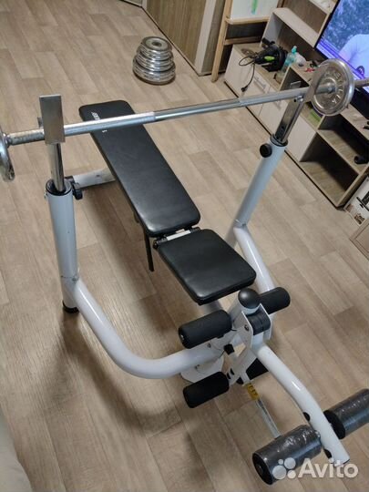 Скамья для жима лежа со стойками и штангой