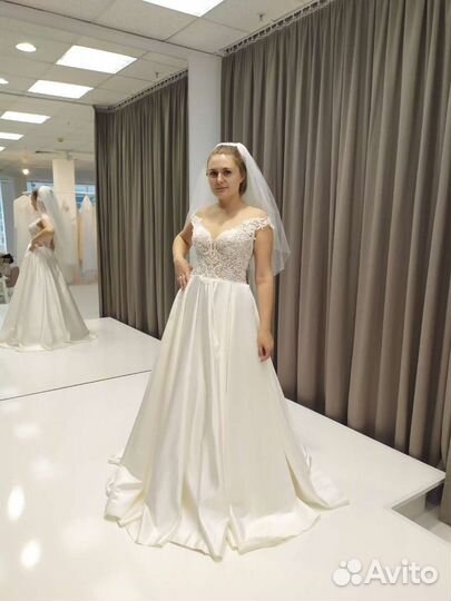 Новое свадебное платье 44-46 р