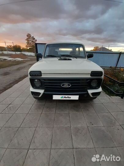 LADA 4x4 (Нива) 1.7 МТ, 1995, 180 000 км