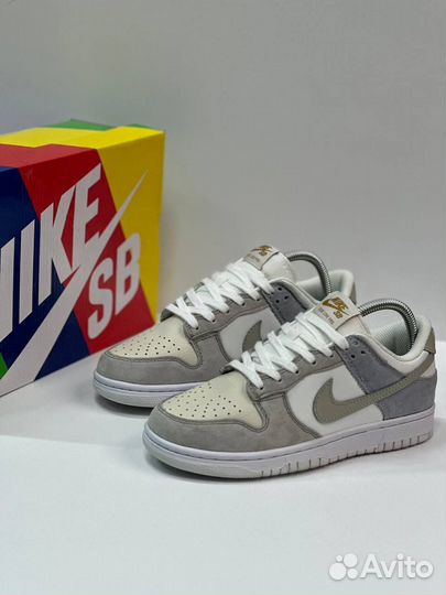 Кроссовки женские Nike Air Force 1 x Supreme