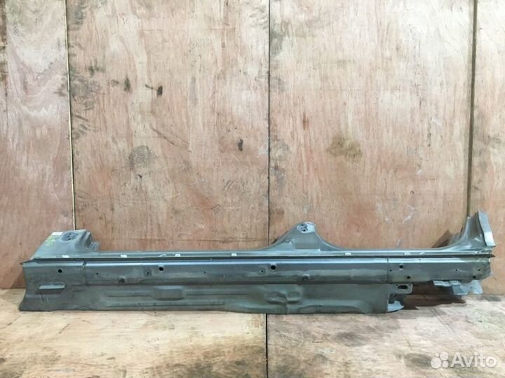 Порог левый Honda Domani MB3 D15B 2000