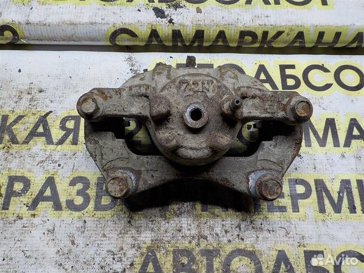 Суппорт передний левый Mitsubishi Lancer 10 (CY)