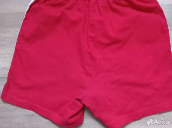 Шорты красные
