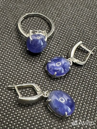 Серебряные серьги и кольцо с танзанитами
