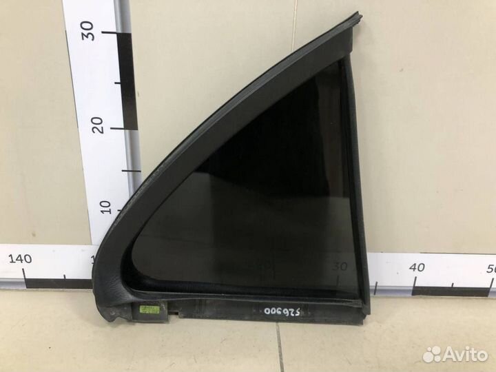 Стекло двери задней левой форточка Nissan Almera C