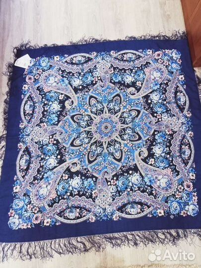 Павловопосадский шерстяной платок