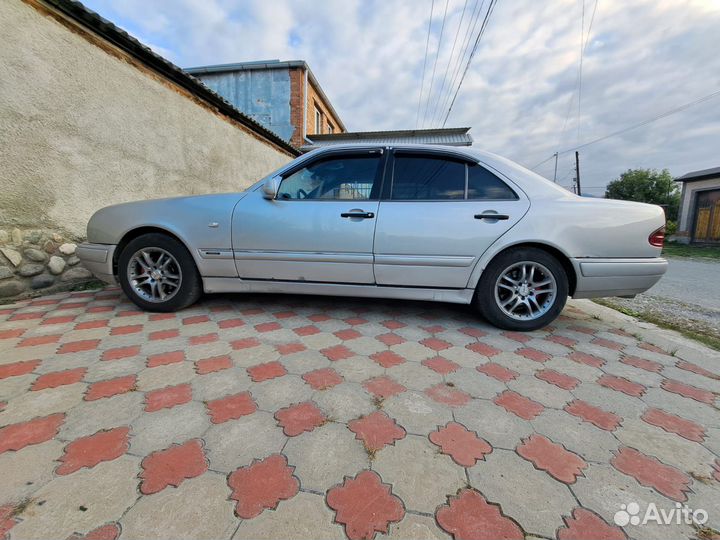 Mercedes-Benz E-класс 2.4 AT, 1998, 386 000 км