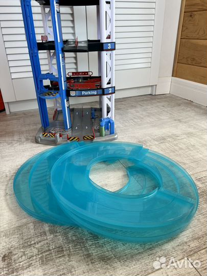 Парковка пятиуровневая Bosch трек для машинок