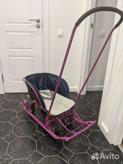 Детские санки на колёсах