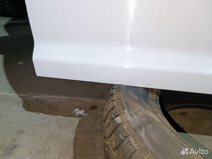 Боковая левая дверь Caddy 3