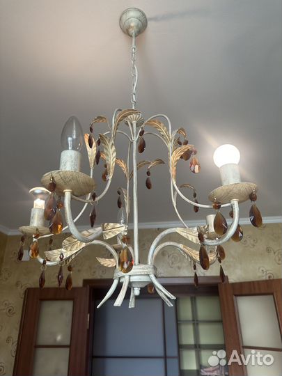 Люстра потолочная