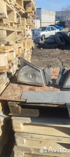 Фары исузу nqr 71-75