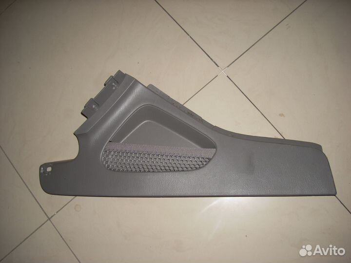 Накладка консоли левая Субару Форестер 2003-2007г