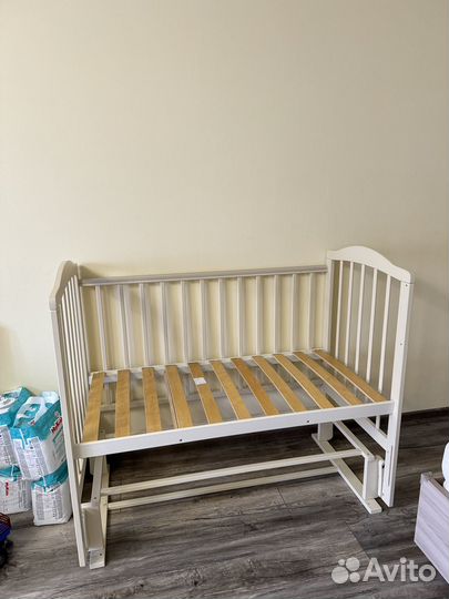Детская кроватка новая с матрасом