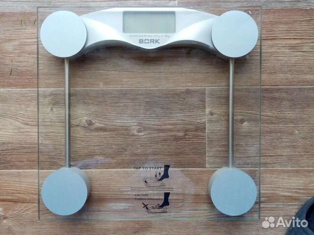 Весы напольные электронные Bork 150 кг