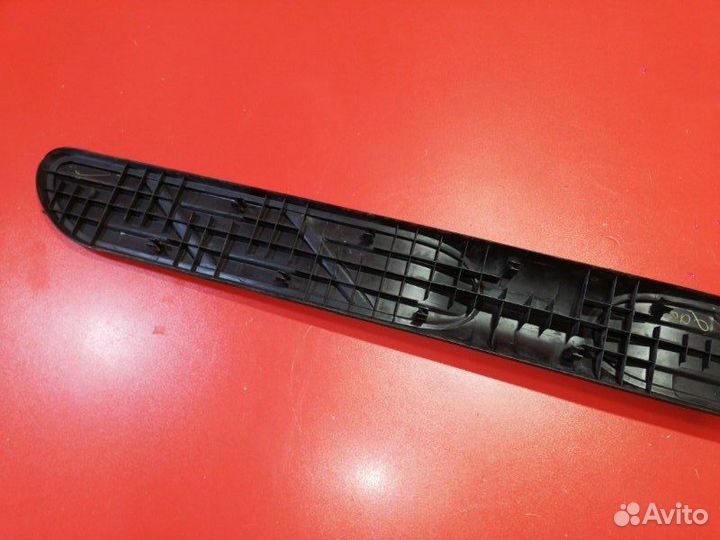 Накладка порога наружная правая Ford Escape EP3 AJ